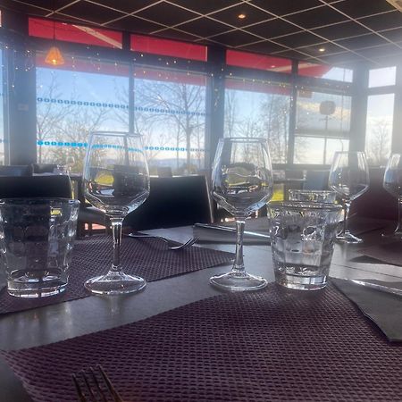 Fasthotel Montmarault Dış mekan fotoğraf
