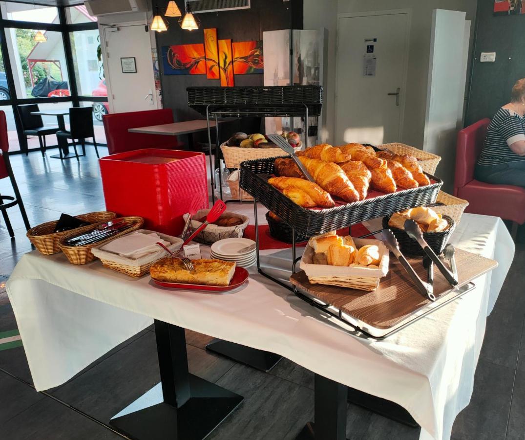 Fasthotel Montmarault Dış mekan fotoğraf