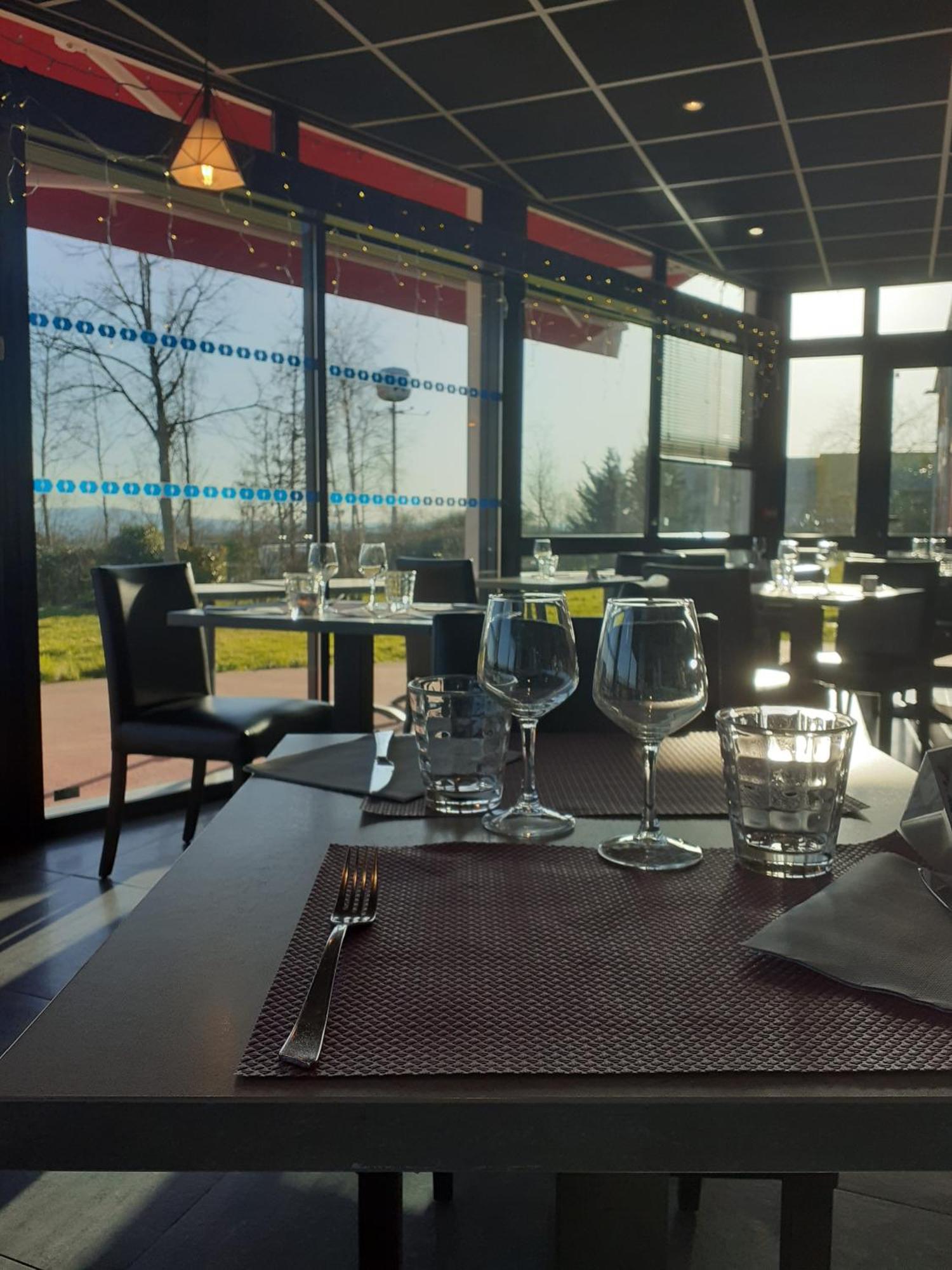 Fasthotel Montmarault Dış mekan fotoğraf