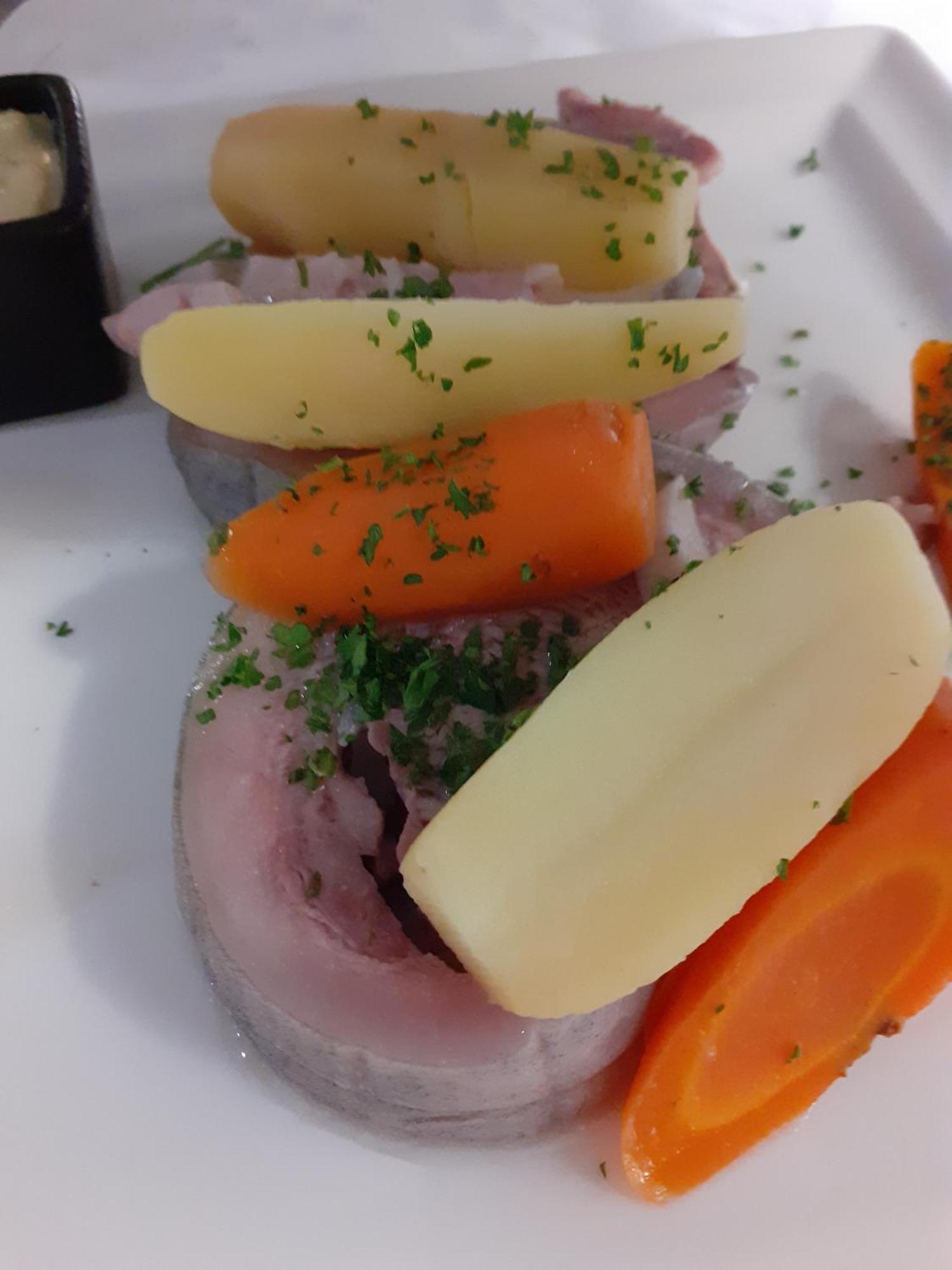 Fasthotel Montmarault Dış mekan fotoğraf
