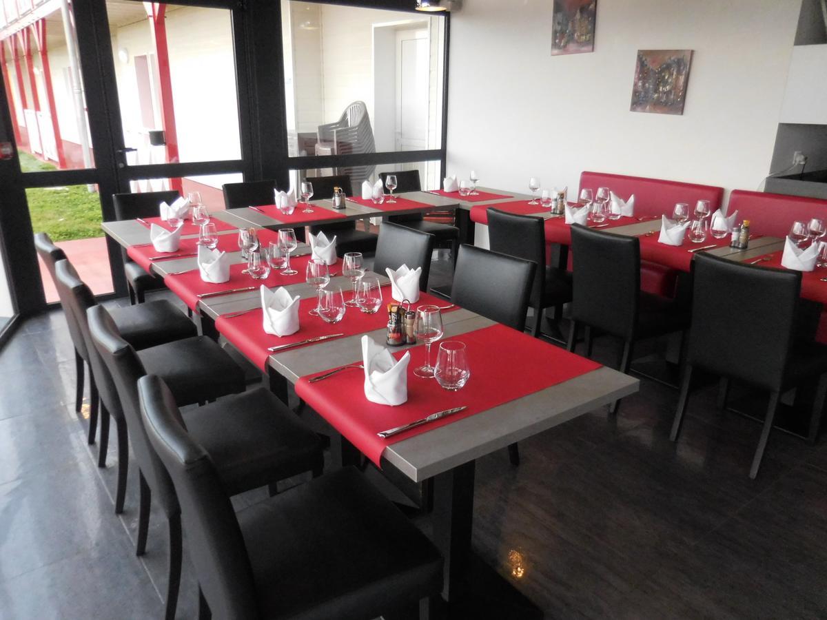 Fasthotel Montmarault Dış mekan fotoğraf